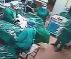 Bác sĩ và vợ y tá đánh nhau trong phòng mổ