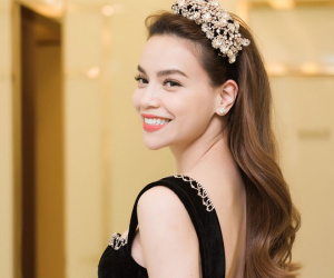 Hồ Ngọc Hà xinh như công chúa khi đội băng đô đá dự sự kiện cùng dàn sao