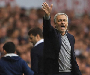 Mourinho lại kêu ca về lịch thi đấu “điên rồ” của MU