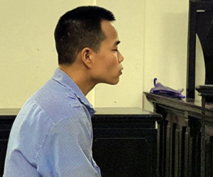 Tài xế taxi cứa cổ nữ sinh viên Hà Nội trong nhà nghỉ