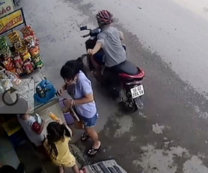 Cướp dây chuyền vàng táo tợn trên phố Sài Gòn