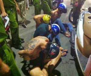 Giải cứu cô gái bị băng giang hồ đòi nợ thuê ở Sài Gòn bắt cóc