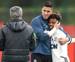 Mourinho gọi 10 sao trẻ MU đá trận cuối, FA sẽ phạt?