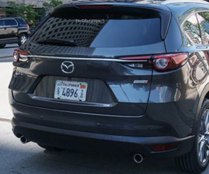 Ảnh thực tế đầu tiên của Mazda CX-8