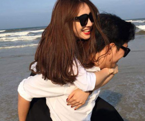Fan phát sốt vì thứ "đặc biệt" dưới chân Nhã Phương mừng tuổi 27