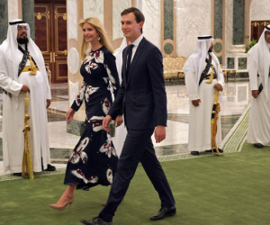 Tranh cãi về trang phục của vợ con ông Trump ở Saudi Arabia