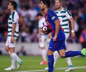 Thắng ngược sau khi thua hai bàn, Barca vẫn phải xếp thứ hai