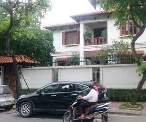 Cận cảnh biệt thự 2 mặt tiền của nguyên Phó Chủ tịch HN Phí Thái Bình