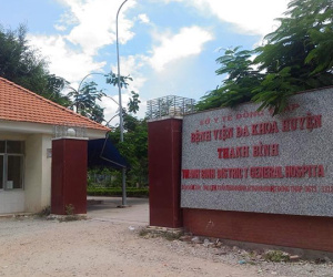 Giám đốc bệnh viện bổ nhiệm con mắc bệnh động kinh làm phó khoa