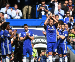 Vì sao màn chia tay Chelsea đầy cảm xúc của John Terry bị điều tra?