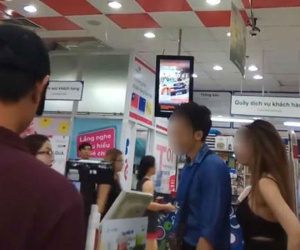 Thanh niên chen ngang hàng trong siêu thị, mắng người khác "nhà quê" còn mình "quá sang, quá đàng hoàng"
