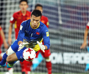 Góc Lê Thụy Hải: "Biết chơi thì U20 Việt Nam không thua đậm Pháp được!"