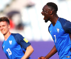U20 Pháp 4-0 U20 Việt Nam: Thua cách biệt và mất người, U20 Việt Nam gặp khó trước trận đấu cuối ở vòng bảng