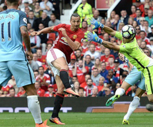 Bàn thắng của Ibrahimovic được nhắc tới nhiều nhất trên Twitter