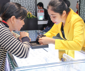 Giá vàng miếng tăng trong phiên cuối tuần