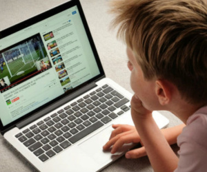 Nhiều kênh YouTube dành cho trẻ em lách luật để quảng cáo