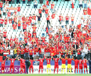 U20 Việt Nam đi vòng quanh sân từ biệt khán giả và World Cup