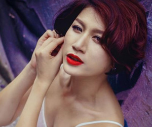 Bị nghệ sĩ Xuân Hương dọa kiện, Trang Trần thách thức: "Cứ kiện hộ em cái"