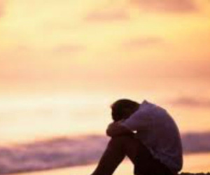 Mẹ ngoại tình khiến tình cảm vợ chồng tôi ảnh hưởng lớn