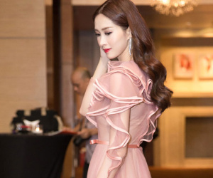 Nhan sắc ngọt ngào của Hoa hậu Đặng Thu Thảo