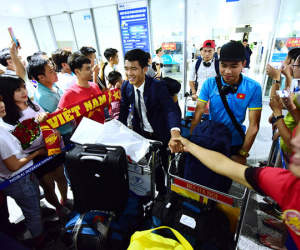 CĐV nồng nhiệt chào đón U20 Việt Nam trở về từ World Cup