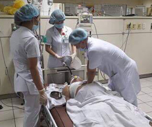 Chuyển hơn 100 bệnh nhân Hòa Bình về Hà Nội chạy thận sau sự cố tai biến