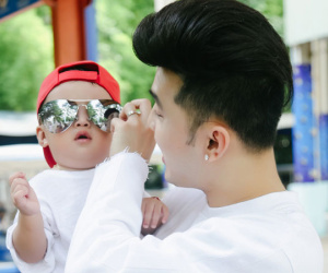 Con trai hơn một tuổi quay MV cùng Ưng Hoàng Phúc