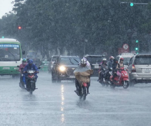 Bắc và Trung bộ nắng nóng, Nam bộ tiếp tục mưa