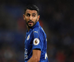 Riyad Mahrez tuyên bố rời Leicester City