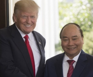 Cuộc hội đàm đầu tiên giữa Thủ tướng Nguyễn Xuân Phúc và Tổng thống Donald Trump