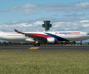 Máy bay Malaysia Airlines quay đầu vì bị dọa bom