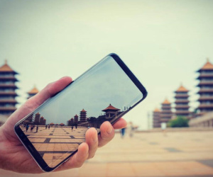 Những ứng dụng không ngờ của màn hình vô cực