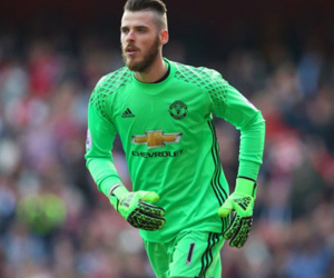 Vì sao De Gea sẽ ở lại Man United dù Real Madrid có chèo kéo cỡ nào?