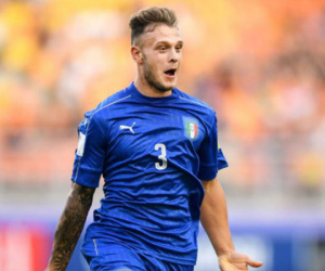 Chơi thiếu người, U20 Italia ngược dòng thần kỳ vào bán kết
