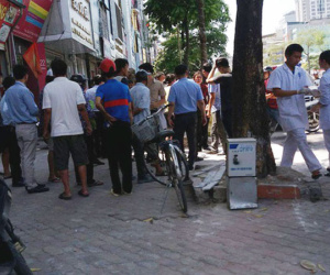 Hà Nội: Cụ bà đi mua đá lạnh bị đột tử giữa trời nắng nóng đỉnh điểm