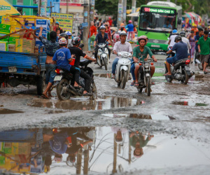 2km đường gần chục năm ngập nước ở Sài Gòn
