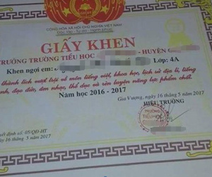 Giấy khen học sinh "có thành tích vượt trội" tới 7 môn