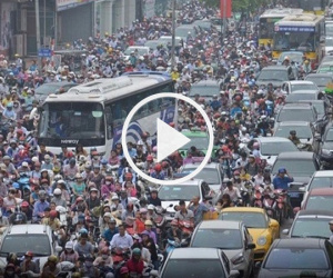 Hà Nội đề xuất cấm xe máy, hạn chế ôtô vào nội thành từ 2030