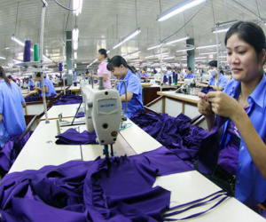Thủ tướng yêu cầu Bộ Tài chính báo cáo việc "ưu đãi thuế dàn trải, thiếu minh bạch"