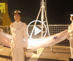 Video: Nghi lễ hạ cờ hạm đội của Hải quân Australia