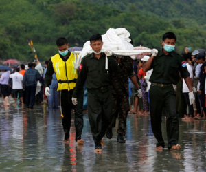 Myanmar tìm thấy 29 thi thể nạn nhân máy bay rơi