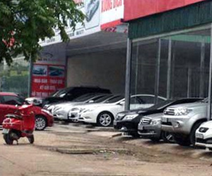 Ô tô cũ ế thảm, bán lỗ chẳng ai mua: Buôn to, lỗ nặng