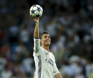 Ronaldo tuyên bố có thể chia tay Real Madrid bất cứ lúc nào