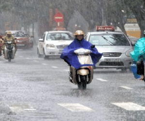 Dự báo thời tiết 10/6: Hà Nội, Sài Gòn có mưa, đề phòng tố lốc