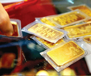 Giá vàng hôm nay 10/6: Vàng giảm giá, USD tăng ngược chiều