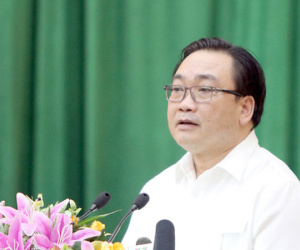 5 đoàn đi kiểm tra vỉa hè nhưng chưa xử lý được cán bộ nào!