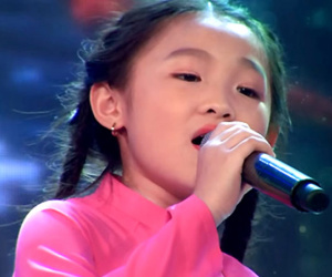 Cô bé miền Tây hát dân ca khiến Quang Linh "nổi da gà"