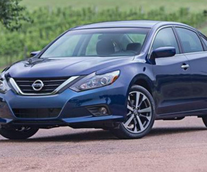 Nissan trang bị phanh tự động cho tất cả xe từ 2018