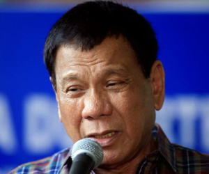 Quân đội Philippines lại qua mặt tổng thống?