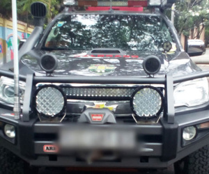 Nguy cơ tai nạn từ đèn LED gắn thêm vào xe